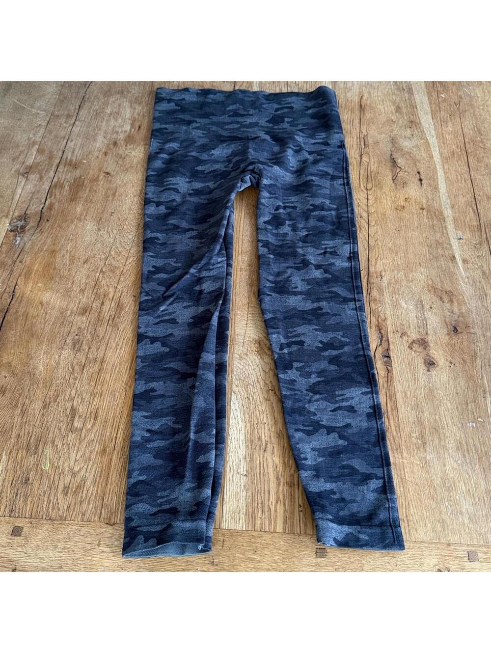 SPANX Camo Leggings Black Gray Size Large